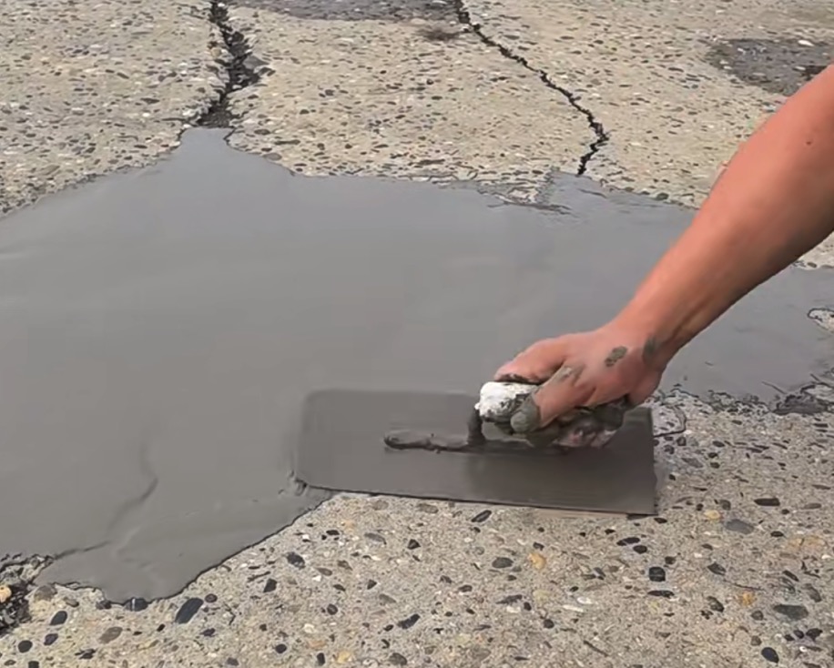 民乐CGM 高效薄层道路修补料（CGM 道路抢修料）